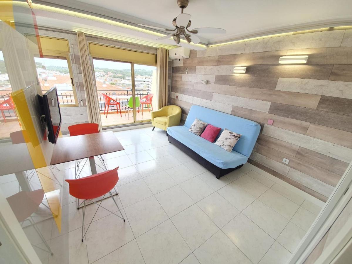 Apartamento En Salou Con Las Vistas Al Port Aventura Luaran gambar