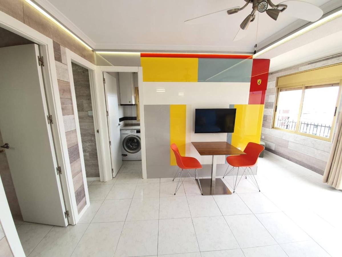 Apartamento En Salou Con Las Vistas Al Port Aventura Luaran gambar