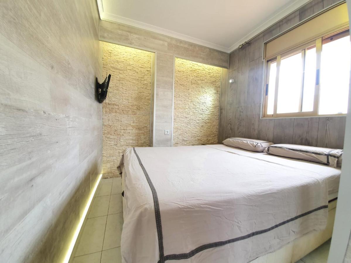 Apartamento En Salou Con Las Vistas Al Port Aventura Luaran gambar